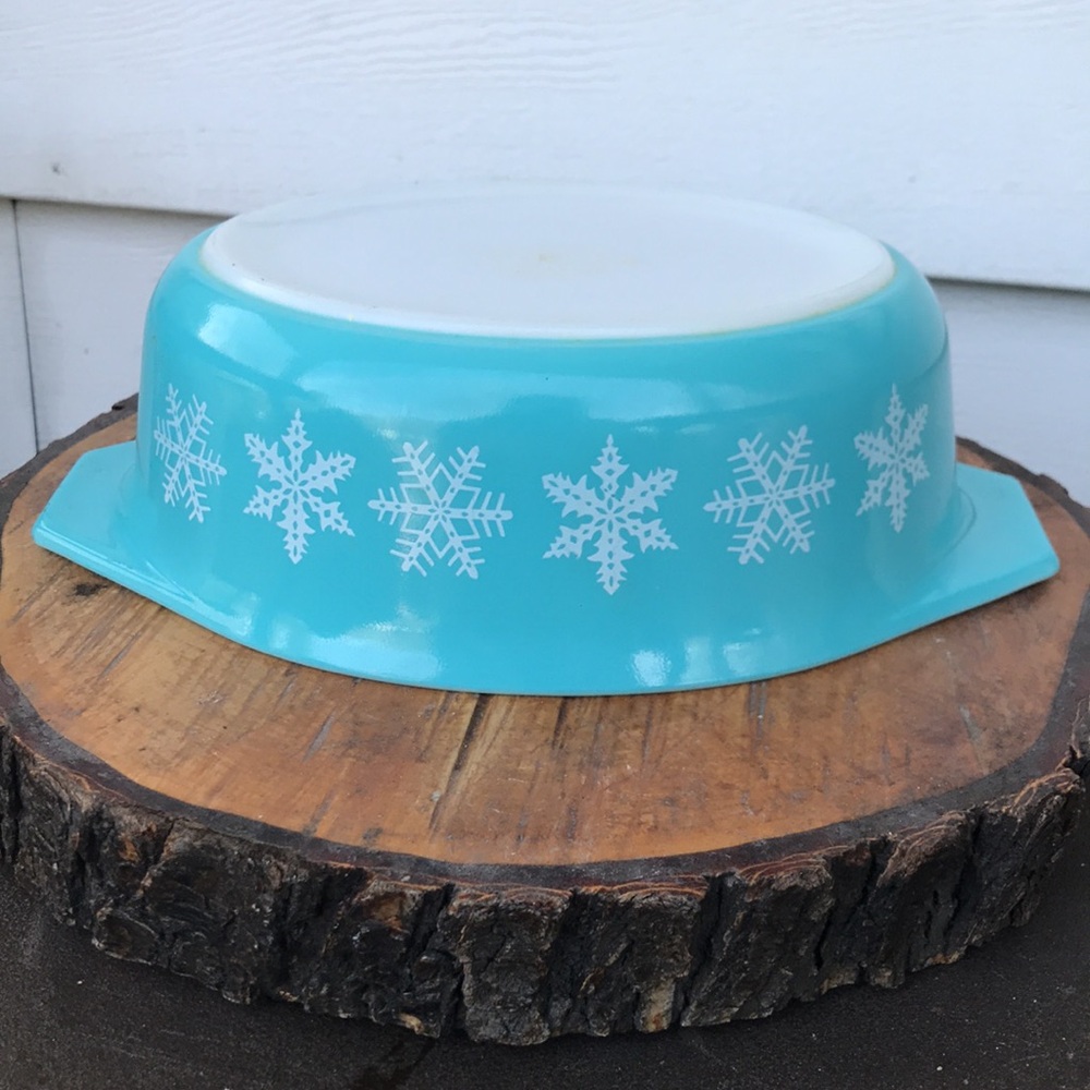Vintage Pyrex Blue Snowflake 043 Baking Dish 1 1/2 Quart